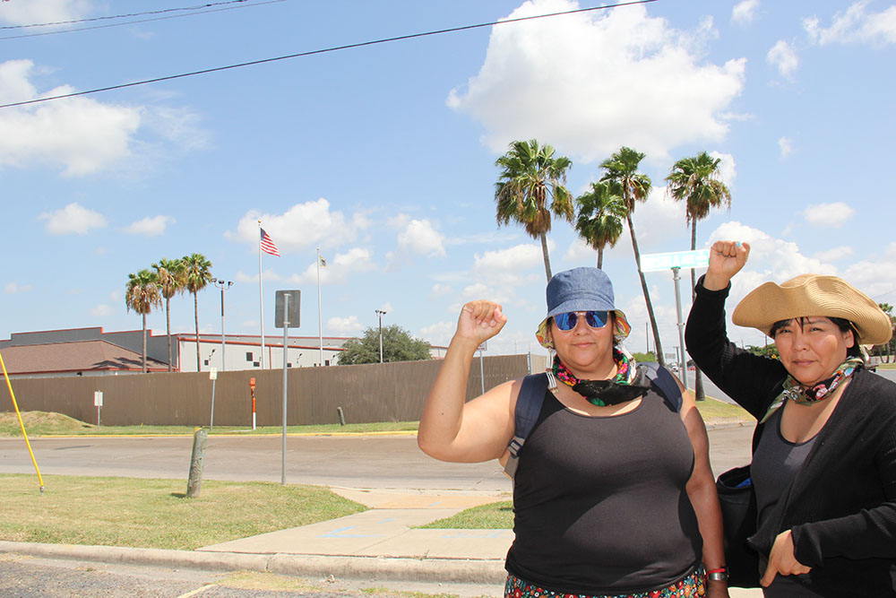 people standing up against ICE detention centers