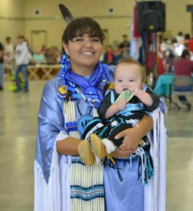 kelli native organizer with family